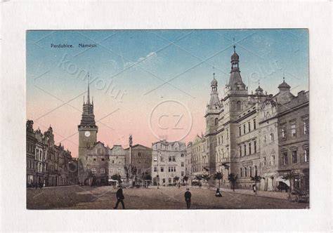 Pernštýnské náměstí Pardubice radnice