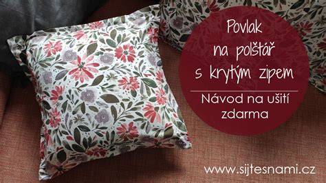 šití okrajů povlaku na polštář