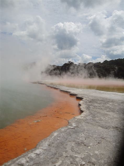 Wai-o-Tapu a geotermální jezírka