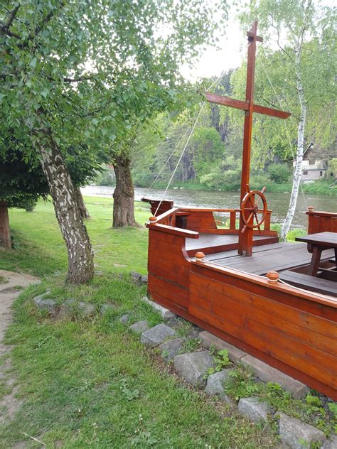 Tábořiště u Komárovského rybníka