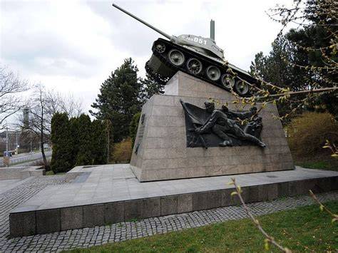 Tank T-34/85 číslo 051 Ostrava