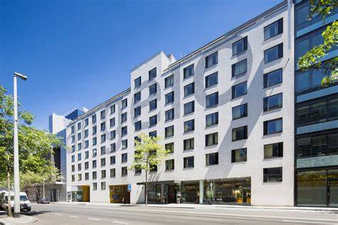 OREA Hotel Angelo Praha exteriér