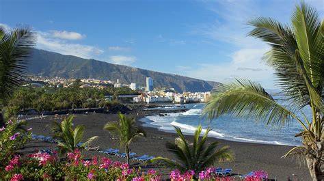 Černá a zlatá pláž Tenerife