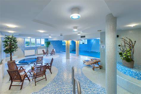 Wellness centrum s bazénem a saunami