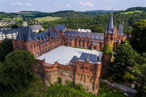 Červený zámek Hradec nad Moravicí