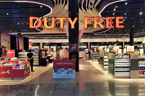 tranzitní prostor letiště duty free