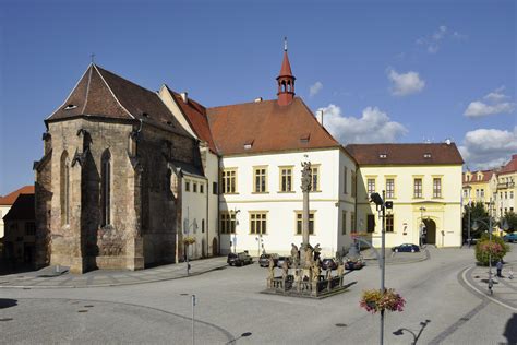 Radnice a kostel svaté Kateřiny Chomutov