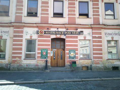 Otáčivá restaurace v Dunajské věži