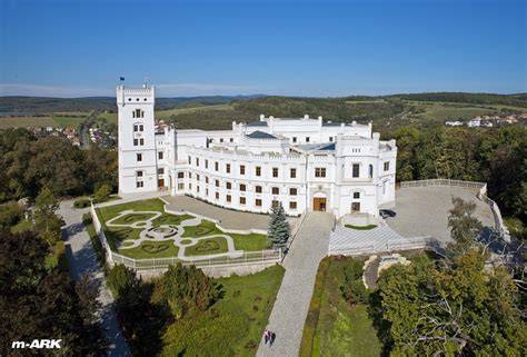 Zastřešené nádvoří zámku Nový Světlov