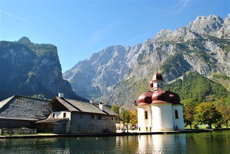 Jezero Königssee a hora Watzmann