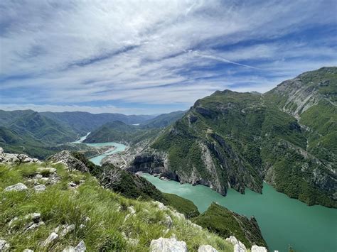 Jezero Koman a albánské Alpy