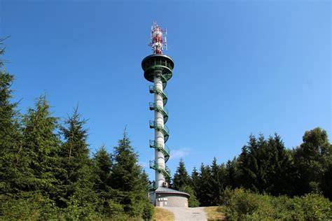 Rozhledna Podvrší nad Moravským krasem
