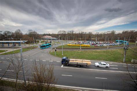 Parkoviště u terminálu Frankfurt-Hahn