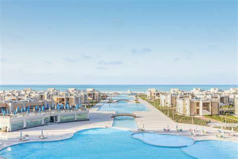 Tuniský hotelový resort s bazénem