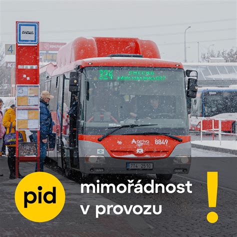 rádiový terminál v kabině metra