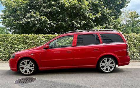 Opel Astra G Caravan kufr sklopená sedadla