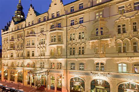 Hotel Paříž Praha secesní fasáda