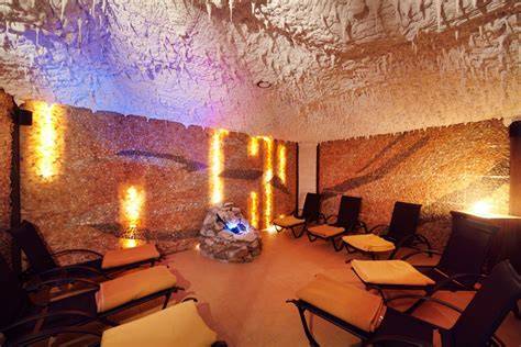 Wellness centrum sauna vířivka solná jeskyně